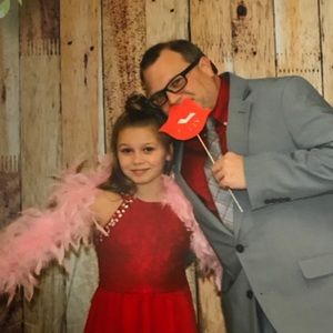 Meet your Posher, Evey